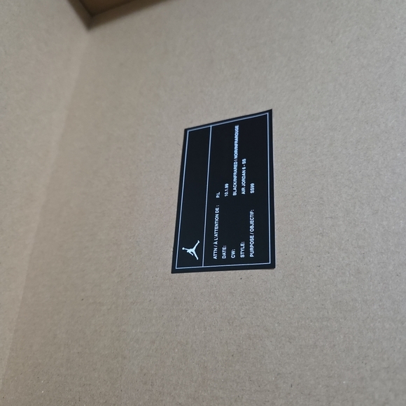 Empty Shoe Box - Picture 7 of 7